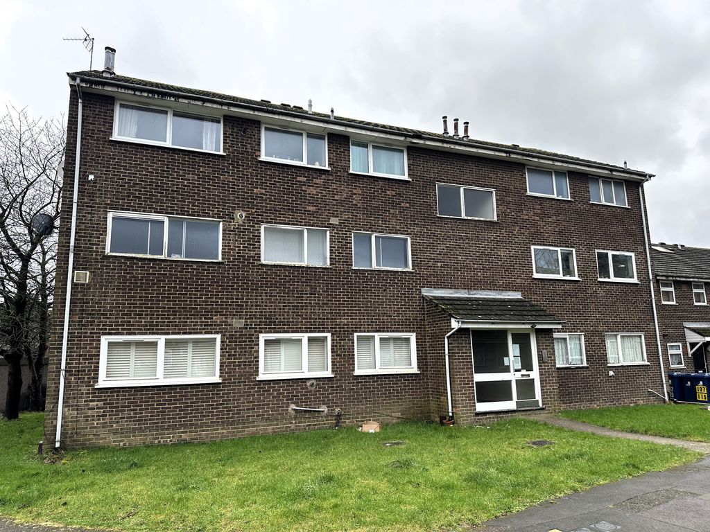 1 bed flat for sale in Hazelmere Walk, Northolt UB5, £210,000 Zoopla
