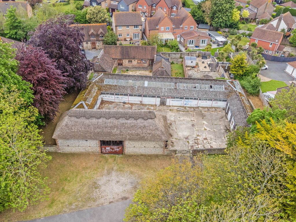 1 bed detached house for sale in Aldwick Road, Bognor Regis PO21, £