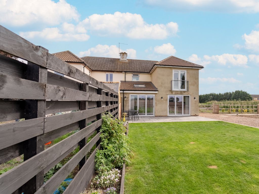 3 bed semidetached house for sale in Herne Road Ramsey St Marys