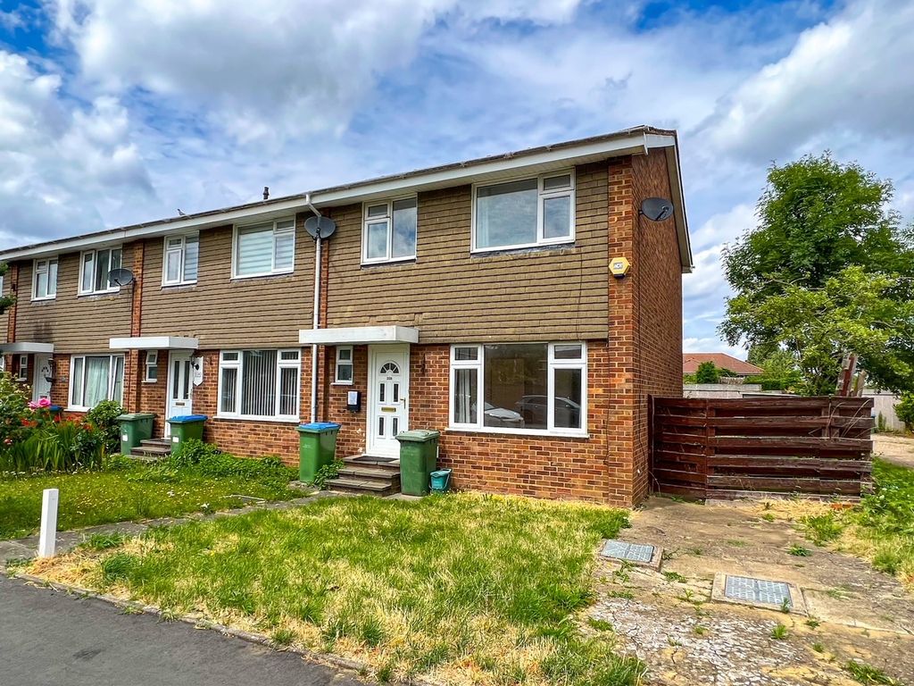 3 bed end terrace house for sale in Fleetside, West Molesey KT8 Zoopla