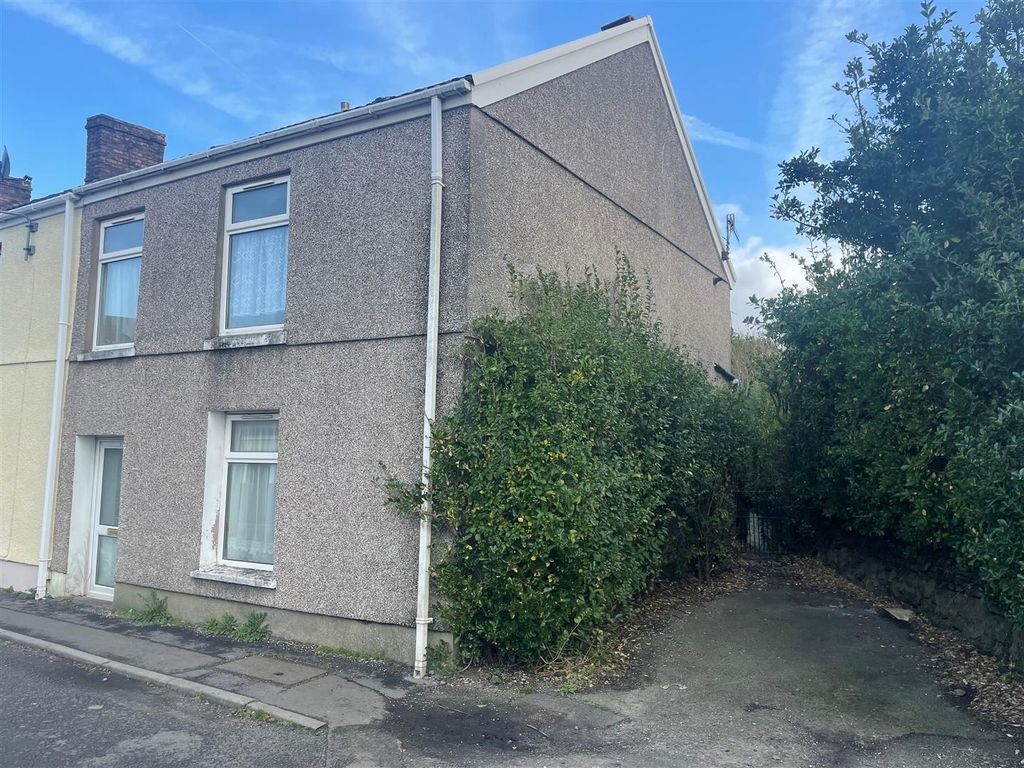 3 bed end terrace house for sale in Church Road, Burry Port SA16, £