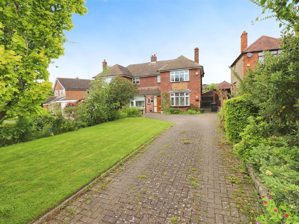 3 bed semidetached house for sale in Bedworth Road, Bulkington