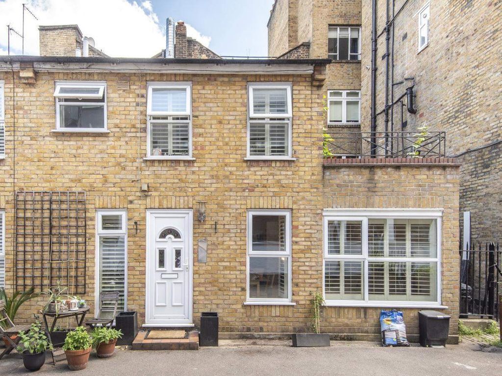 Watson Mews, London W1H  