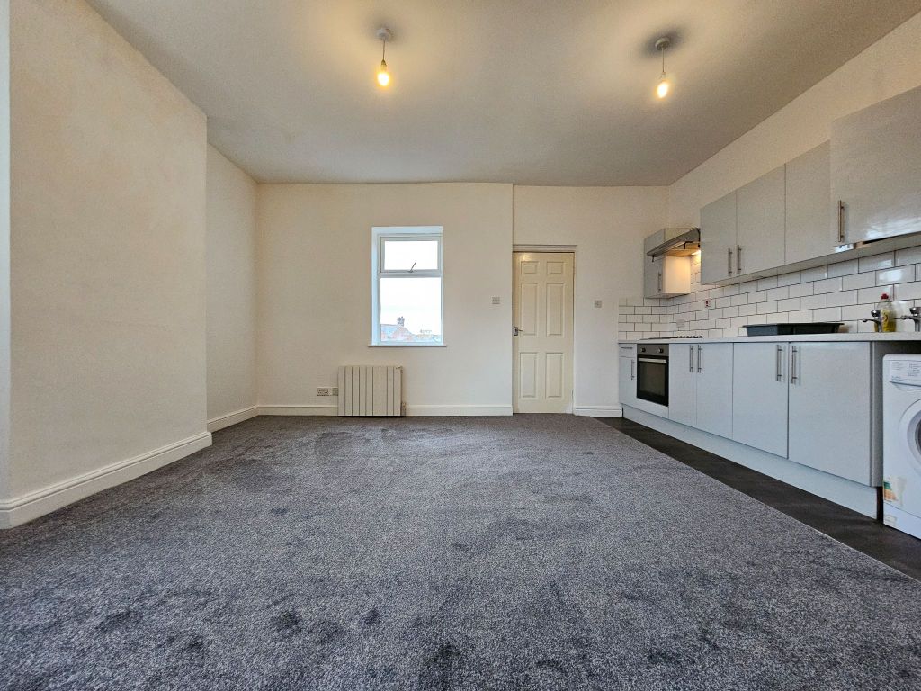 2 bed property to rent in Preston Road, Chorley PR7, £550 pcm Zoopla