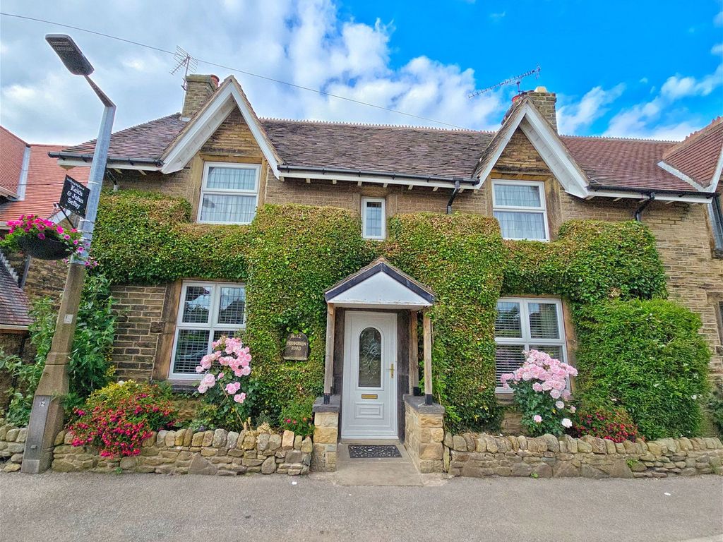 3 bed semidetached house for sale in Hood Green Road, Hood Green