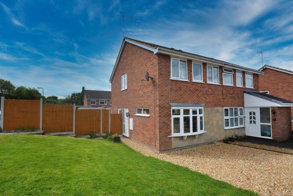 3 bed semi-detached house for sale in tudor road, shrewsbury sy2