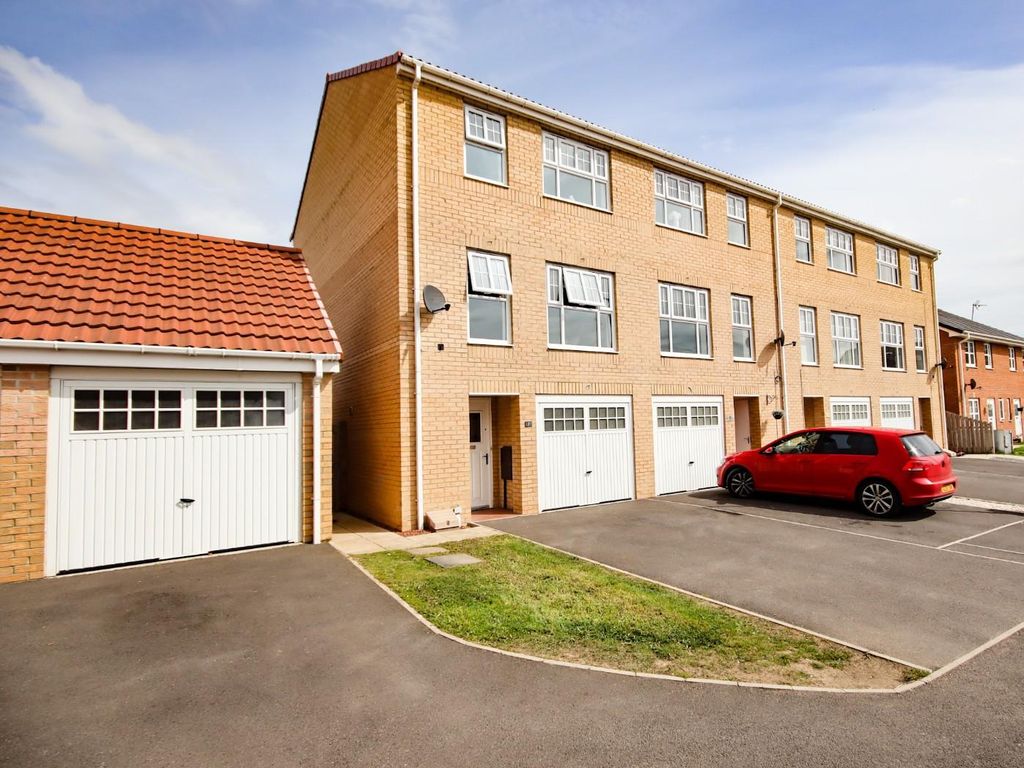 3 bed end terrace house for sale in Morris Crescent, Meadow Rise