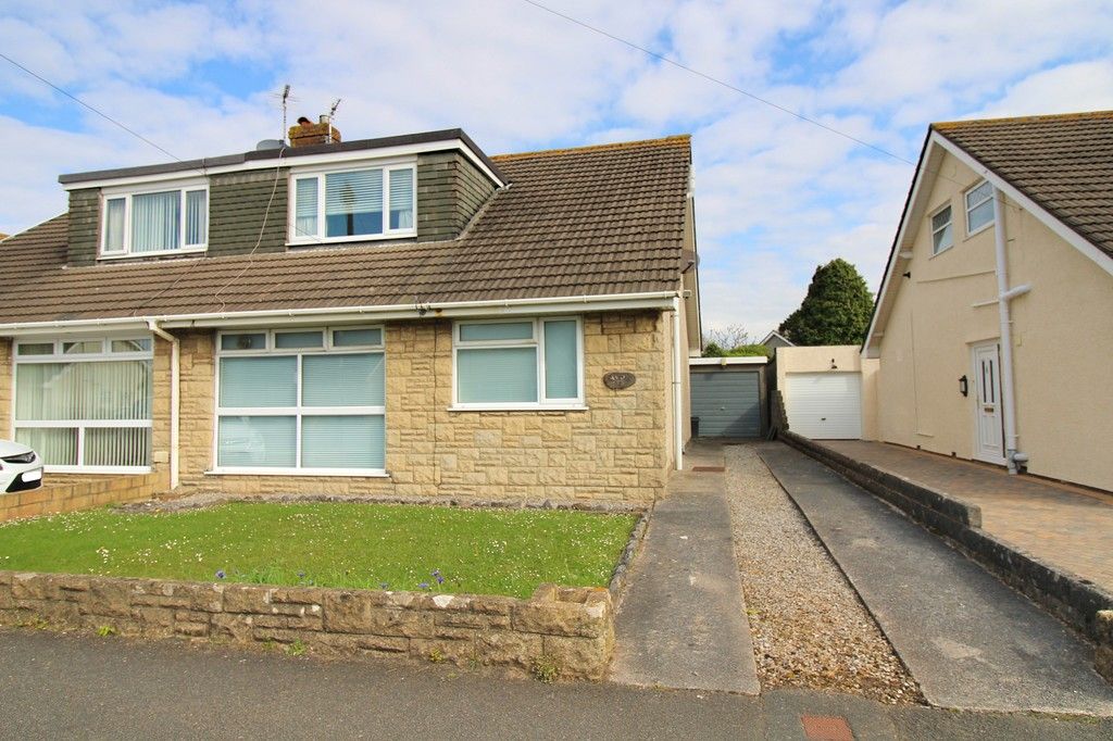 3 bed semidetached bungalow for sale in Fulmar Road, Nottage
