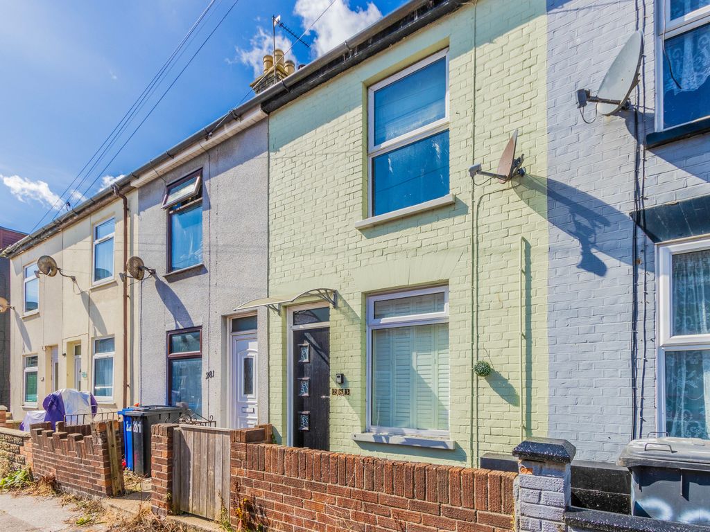3 bed terraced house for sale in Raglan Street, Lowestoft NR32, £
