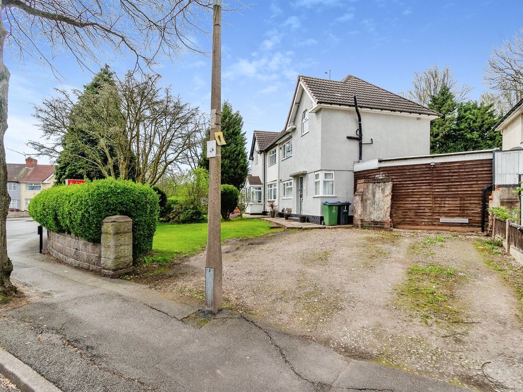 3 bed semidetached house for sale in Prince Road, Wednesbury
