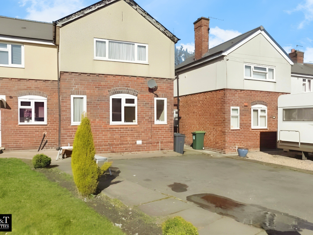 2 bed end terrace house for sale in Sherwood Avenue, Tipton DY4, £