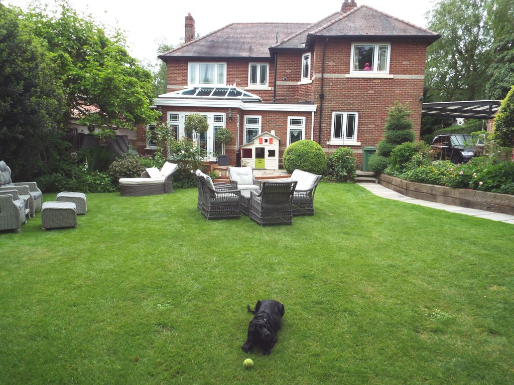 5 bed detached house for sale in Marlborough Avenue, Hessle HU13, £