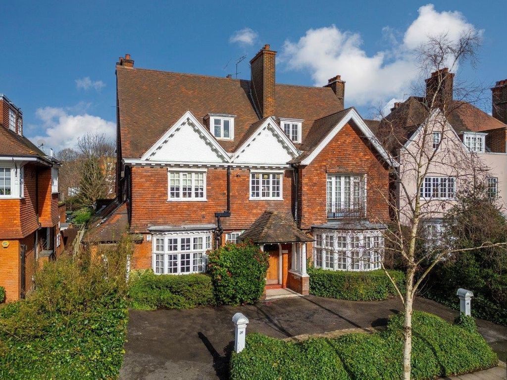 3 bed flat for sale in Eton Avenue, Belsize Park, London NW3, £