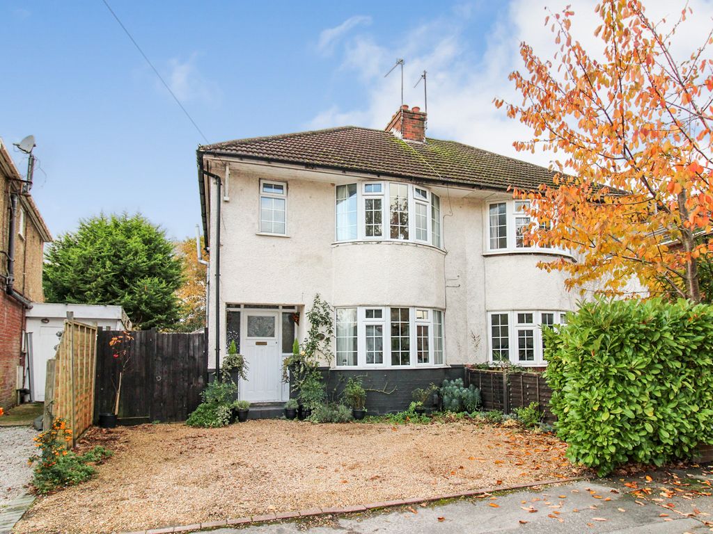 3 bed semidetached house for sale in Mytchett Road, Camberley GU16
