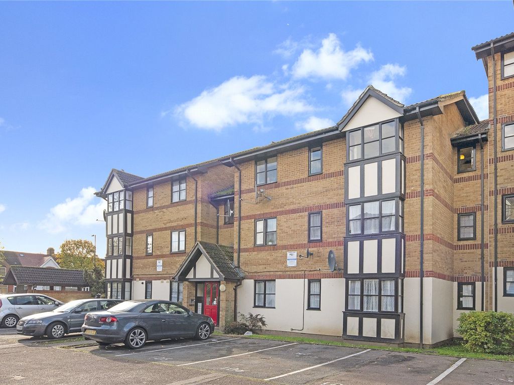 2 bed flat for sale in Somerset Gardens, Creighton Road, London N17, £