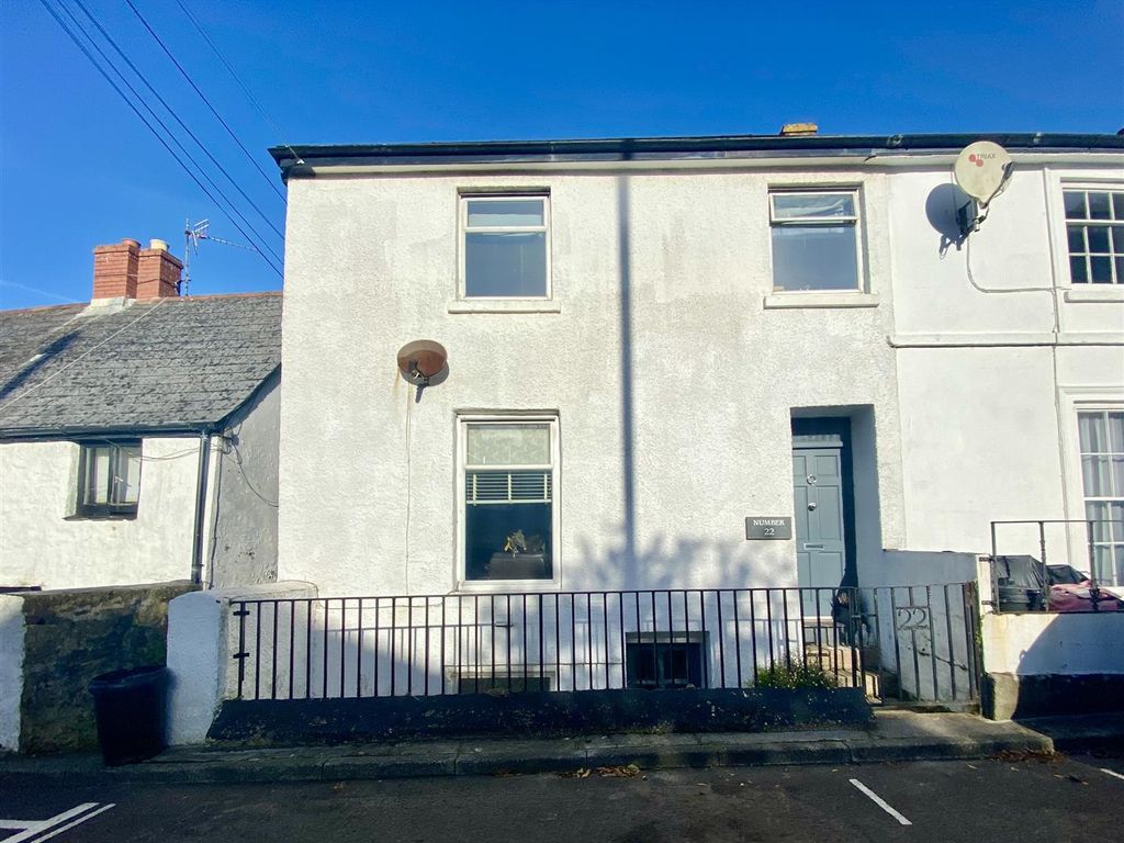 4 bed end terrace house for sale in Godolphin Road, Helston TR13 Zoopla