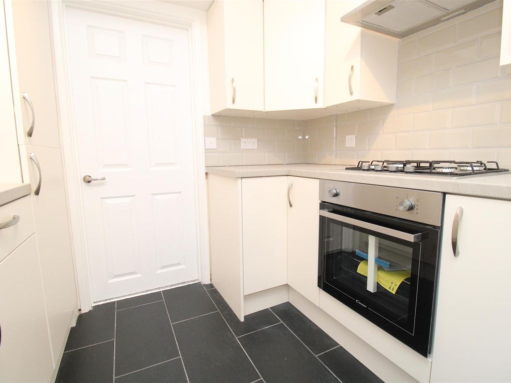 3 bed terraced house to rent in East Street, Tonypandy CF40 Zoopla