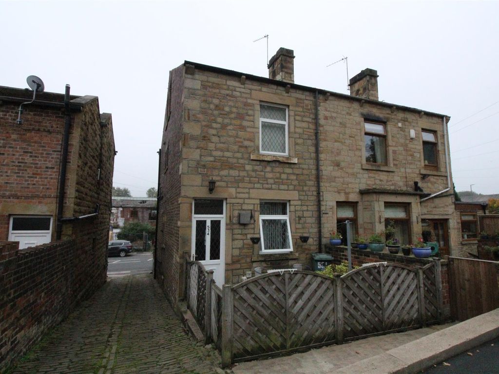 4 bed semidetached house for sale in Bradford Road, Birstall, Batley