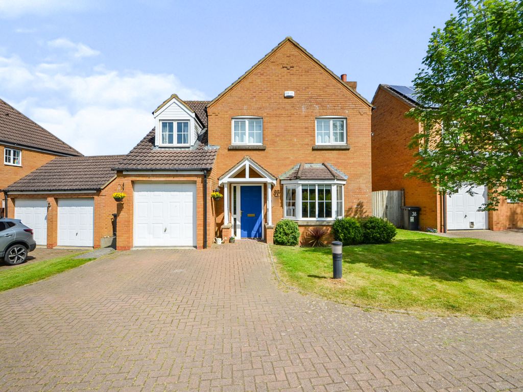 4 bed detached house for sale in Durrell Drive, Cawston, Rugby CV22