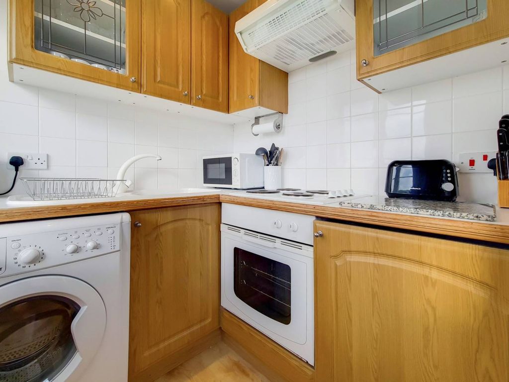 Du Cane Court, Balham, London SW17