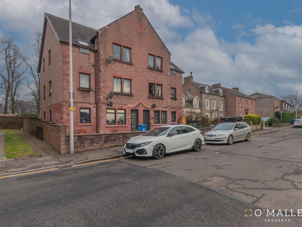 2 bed flat for sale in Grange Road, Alloa FK10, £104,995 Zoopla