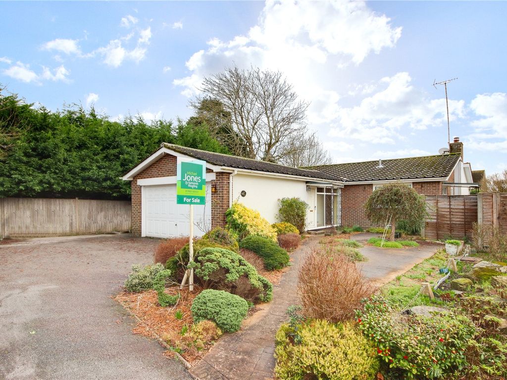 2 bed bungalow for sale in Ancren Close, Ferring, Worthing, West Sussex