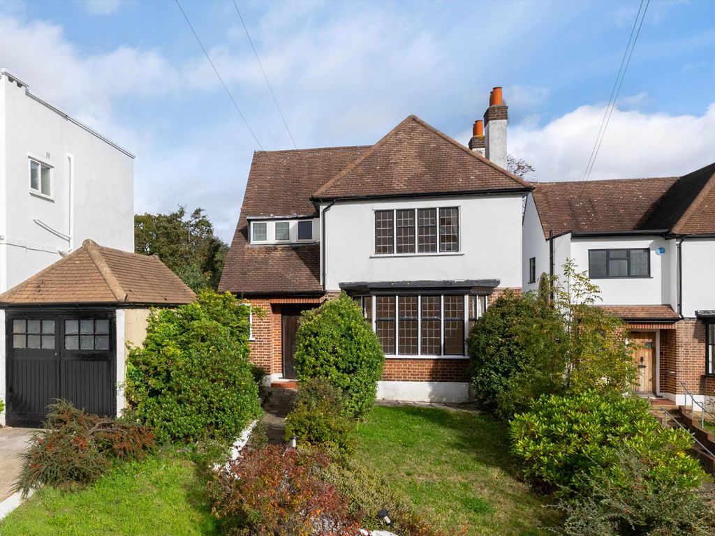 3 bed detached house for sale in Horniman Drive, Forest Hill, London
