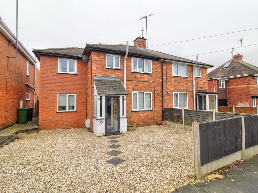 3 bed semidetached house for sale in Bullus Road, StourportOnSevern