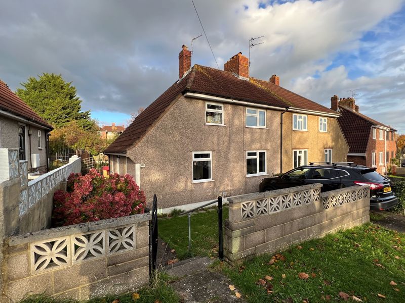 3 bed semidetached house for sale in Broadfield Road, Knowle Park