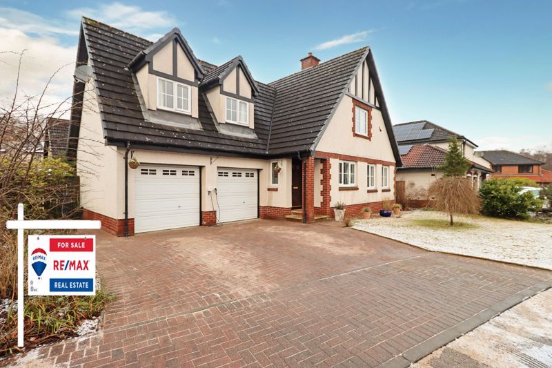 4 bed detached house for sale in Saltcoats Gardens, Bellsquarry