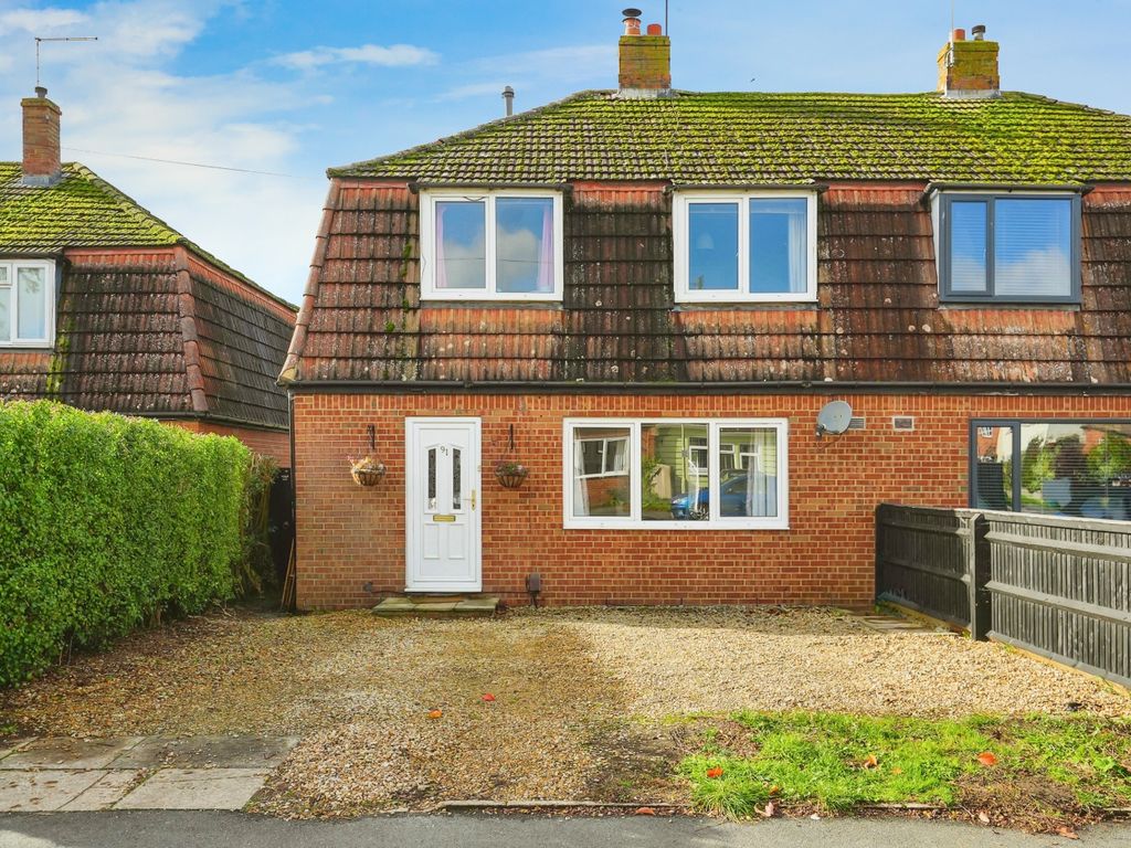 3 bed semidetached house for sale in St. Nicholas Road, Wallingford