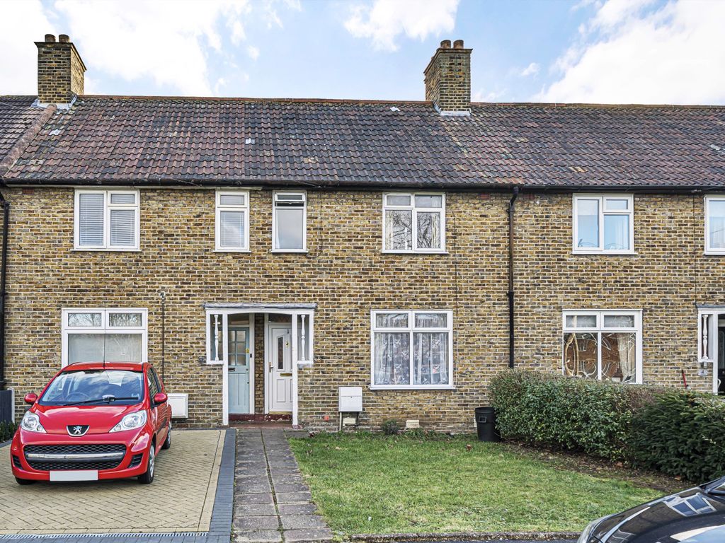 3 bed terraced house for sale in Evesham Green, Morden SM4 Zoopla