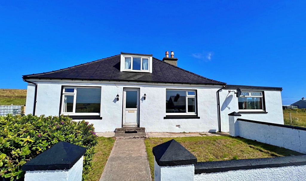 6 bed detached house for sale in Fivepenny, Ness, Isle Of Lewis HS2, £