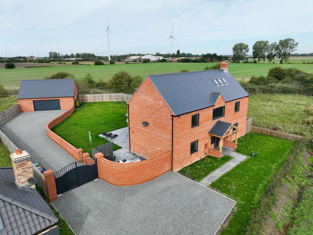 6 bed detached house for sale in Elm Road, March PE15, £750,000 Zoopla