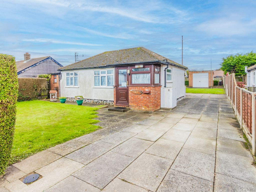 2 bed detached bungalow for sale in Fakes Road, Hemsby, Great Yarmouth