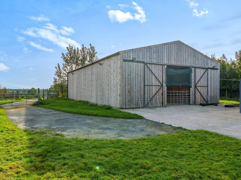 Land for sale in Cirencester Road, South Cerney, Cirencester GL7, £600,000 Zoopla