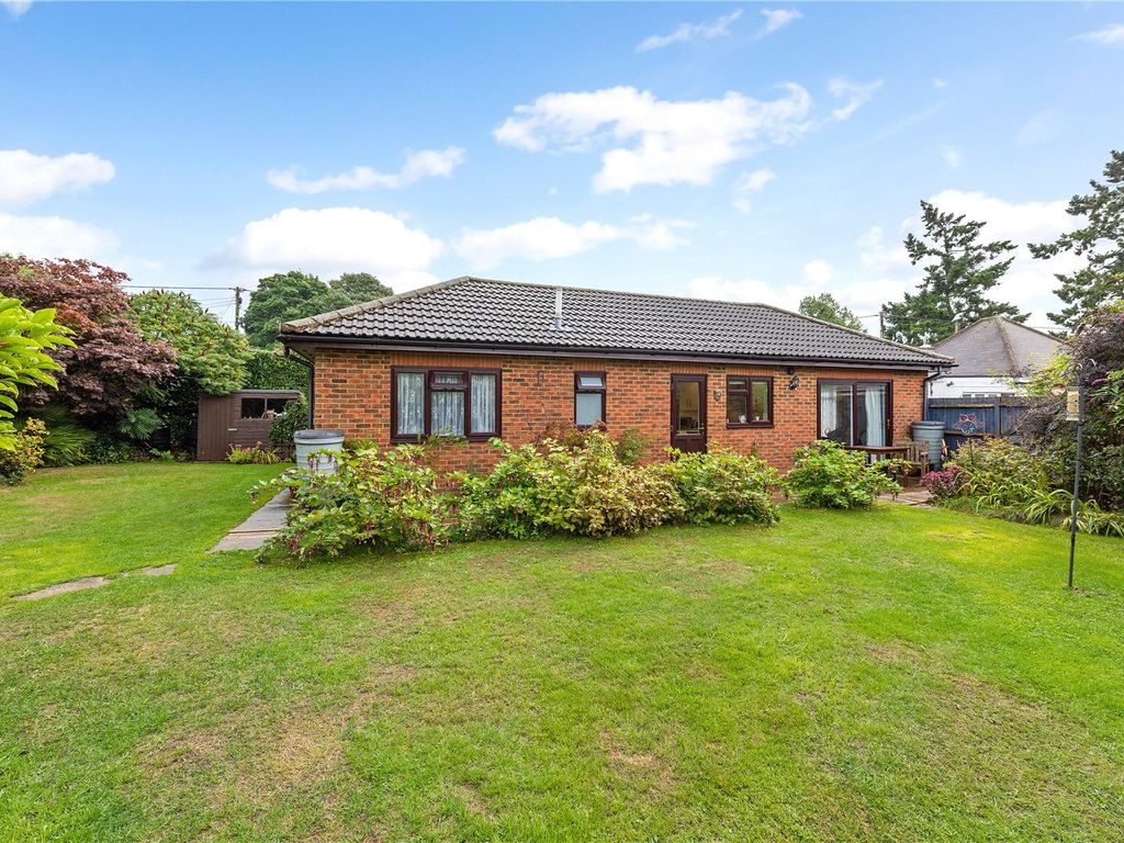 3 bed bungalow for sale in Queens Lane, Upper Hale, Farnham GU9 Zoopla