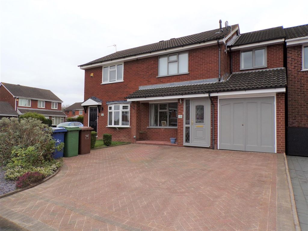 3 bed semidetached house for sale in Woodford Way, Heath Hayes
