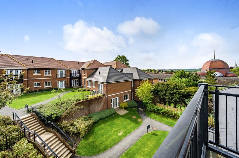 1 bed property for sale in Eaves Court, The Retreat, Princes Risborough