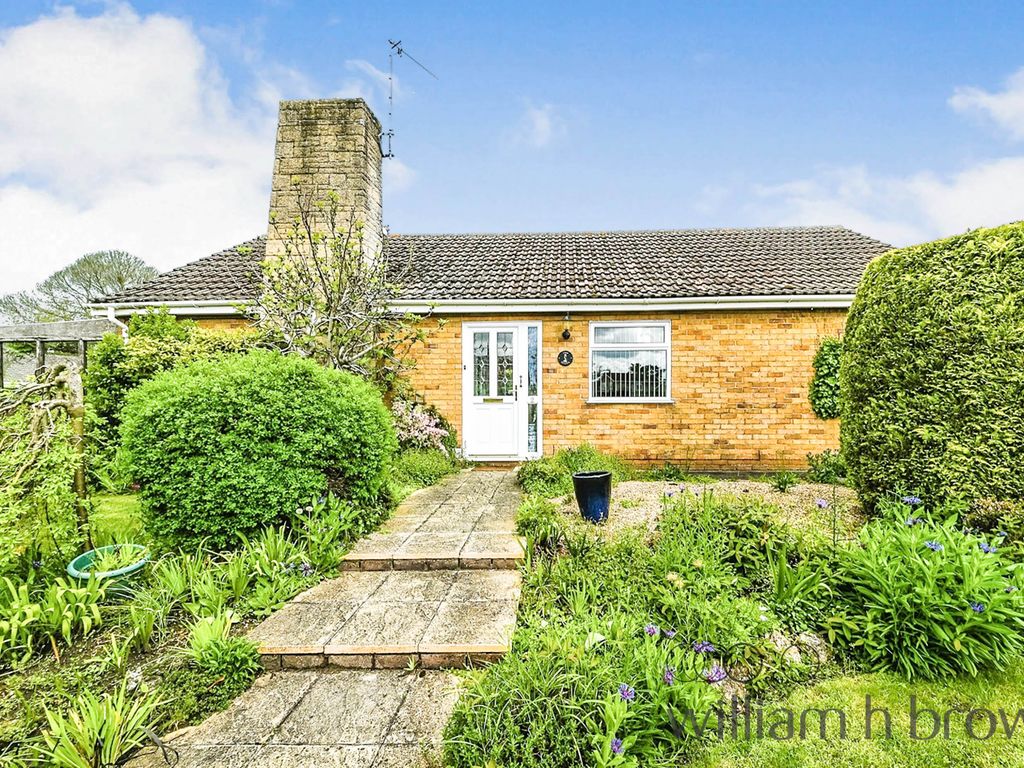 3 bed detached bungalow for sale in St. Margarets Meadow, Clenchwarton