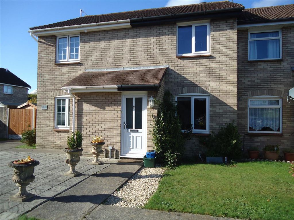 2 bed terraced house to rent in Lea Close, Undy, Caldicot NP26, £875