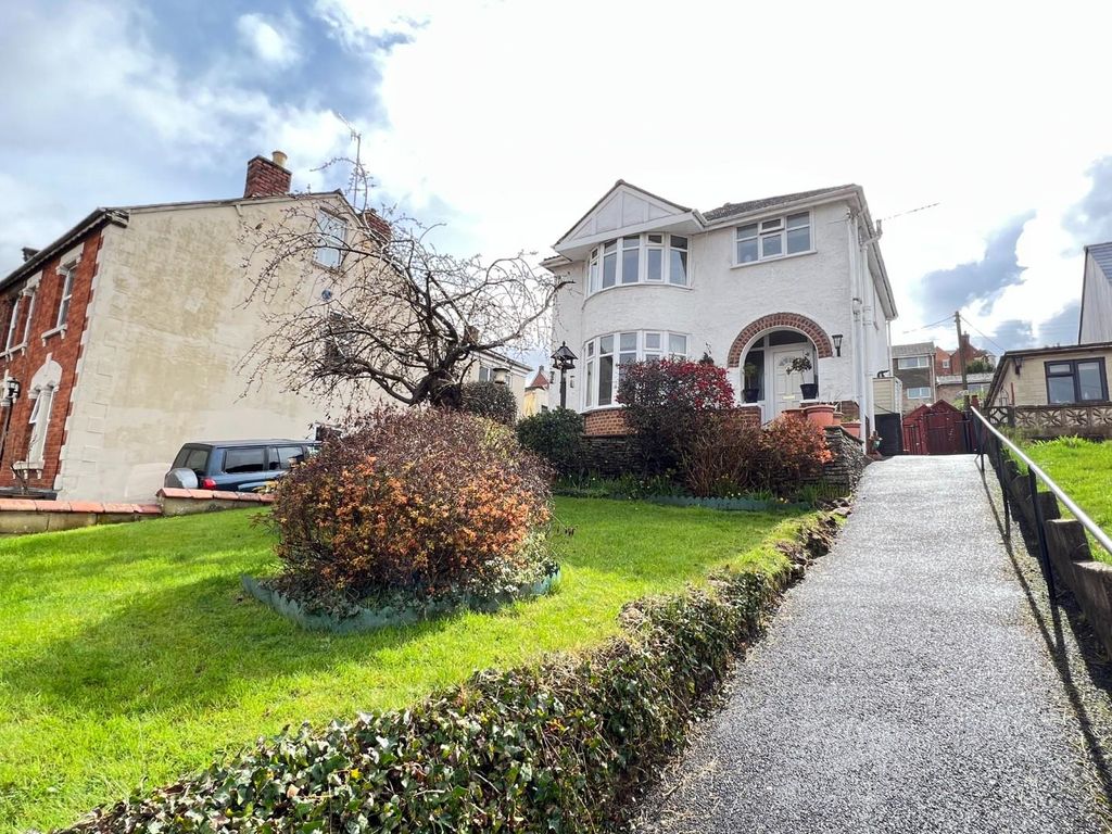 3 bed detached house for sale in Lansdown, Stroud GL5 Zoopla