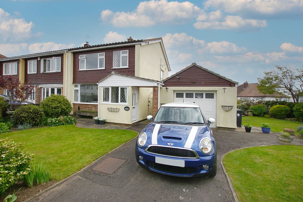 3 bed semidetached house for sale in Moorland Road, Yate, Bristol BS37