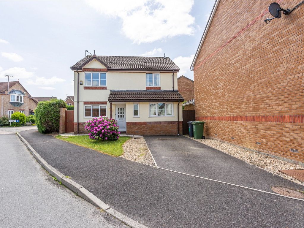 4 bed detached house for sale in Middle Combe Drive, Roundswell, Barnstaple EX31 Zoopla