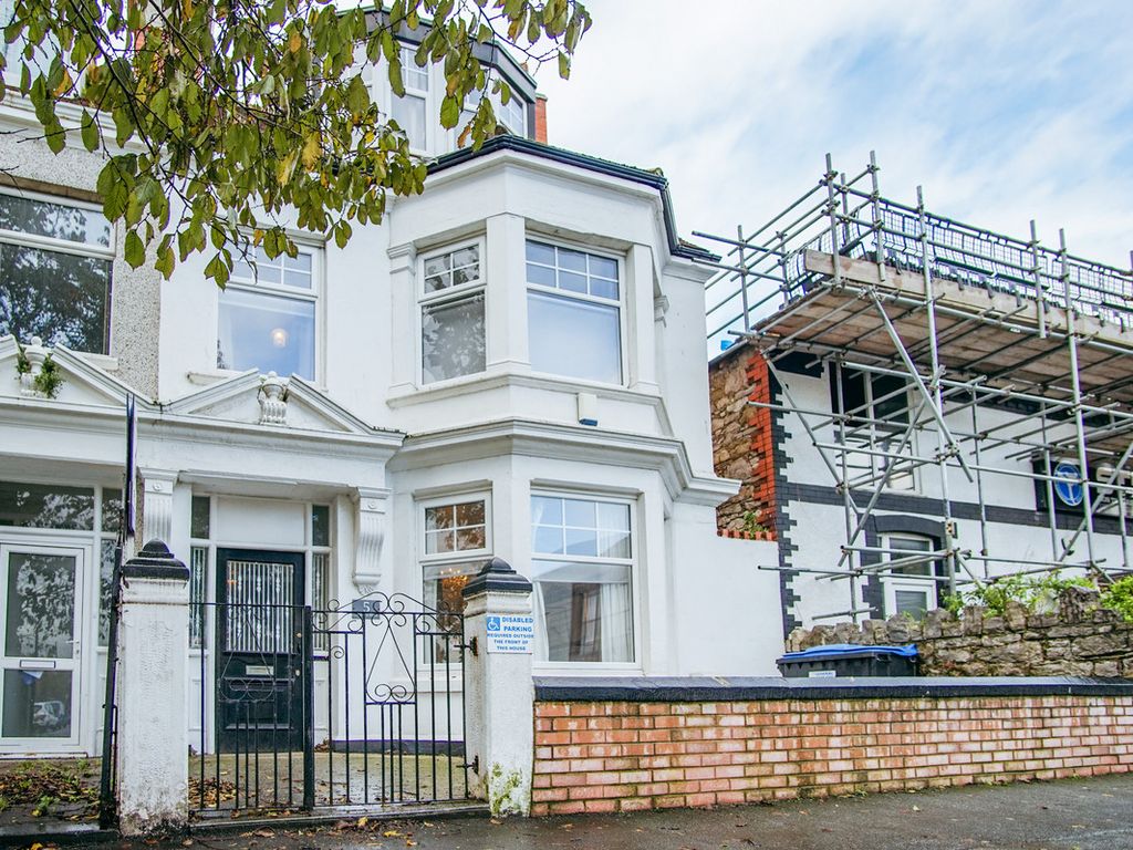 6 bed end terrace house for sale in Oxford Road, Llandudno LL30, £