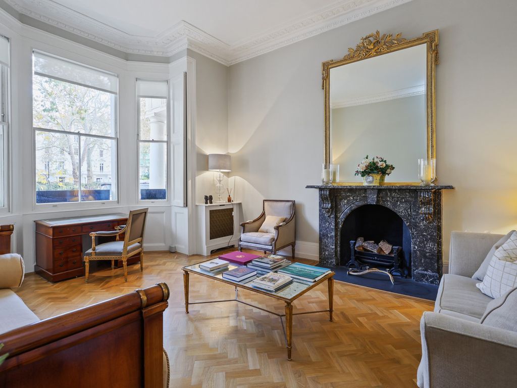 4 bed town house for sale in St. Square, London SW1V, £