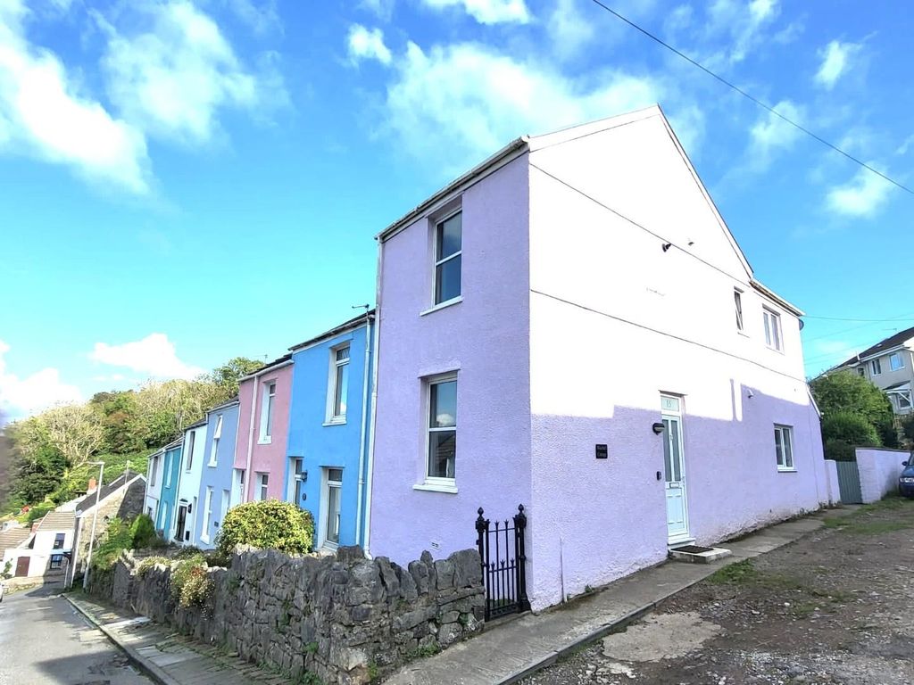 3 bed end terrace house for sale in Tichbourne Street, Mumbles, Swansea