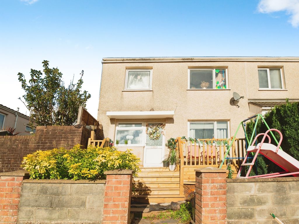 3 bed end terrace house for sale in Brynfedw, Llanedeyrn, Cardiff CF23