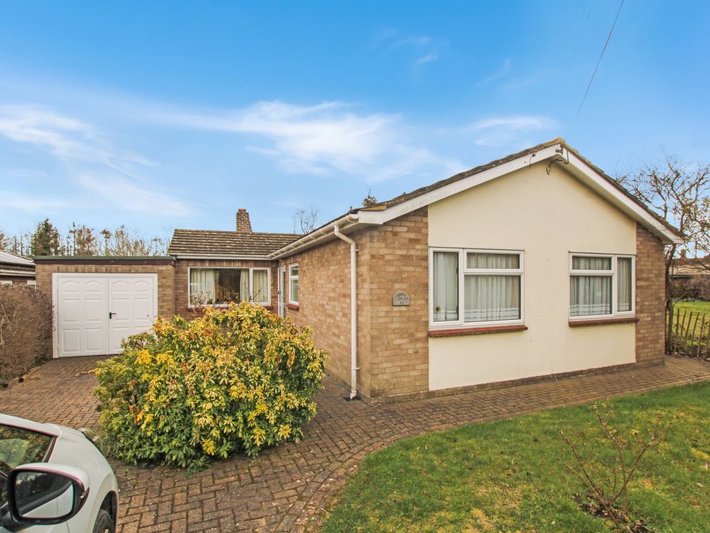 3 bed detached bungalow for sale in Colchester Road, Great Totham CM9