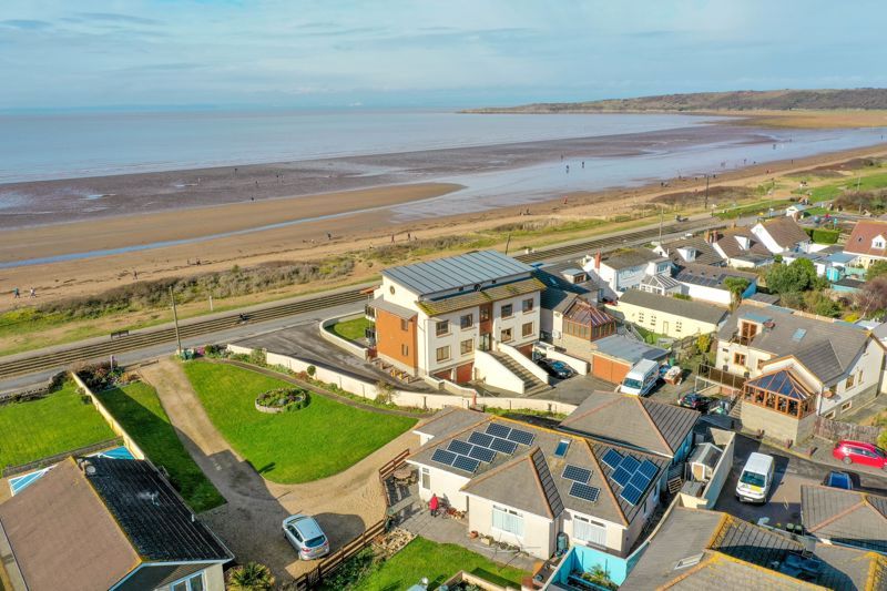 3 bed flat for sale in Beach Road, Kewstoke, WestonSuperMare BS22
